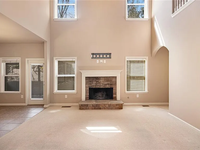 408 Turtle Rock Pl — Photo 2