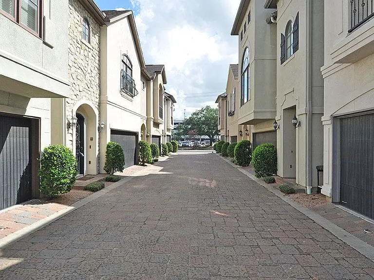 1412 Alabama St — Photo 30