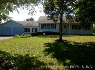 11005 Mansholt Rd, Bunker Hill, IL 62014