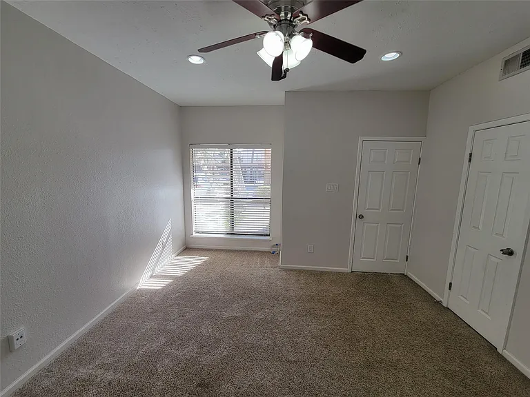2025 Augusta Dr #303 — Photo 16