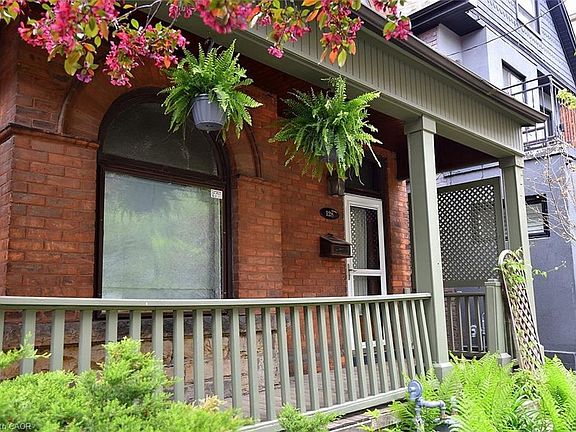 5th image of 128 Hess St S