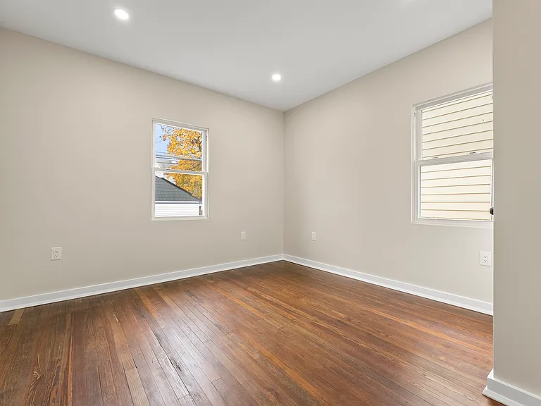 218 Ampere Pkwy #1 — Photo 13