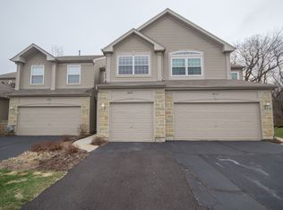 8037 Sierra Woods Ln, Carpentersville, IL