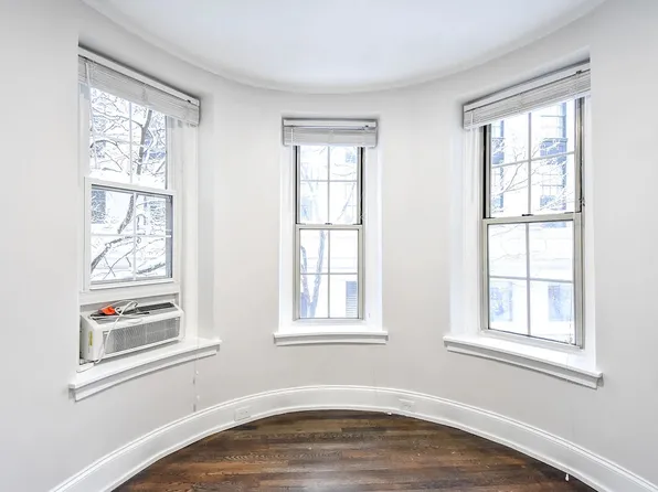 32 Clearway St, Boston, MA