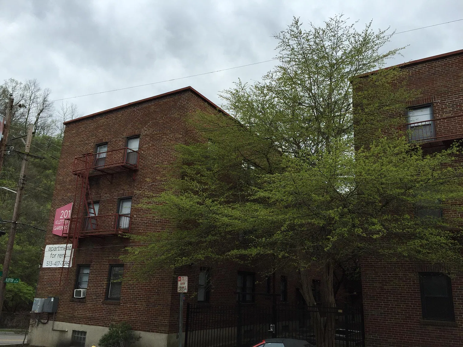 Studio, 350 sqft, $700 — Photo 1