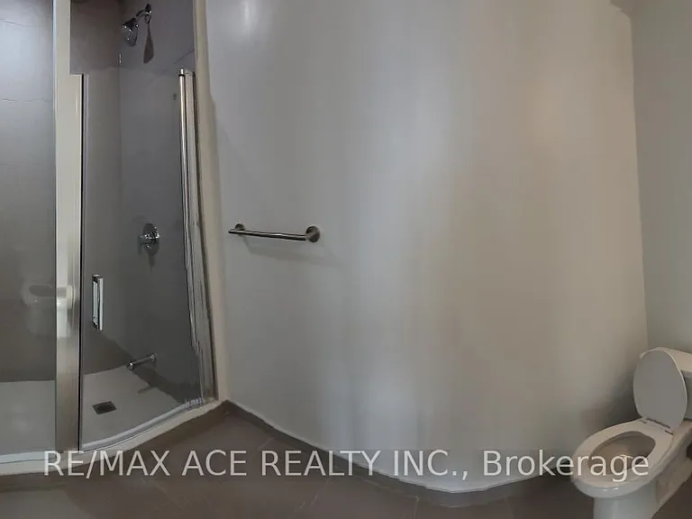 2545 Simcoe St N #612 — Photo 12