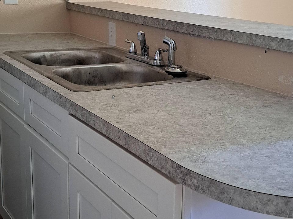 Kitchen sink
