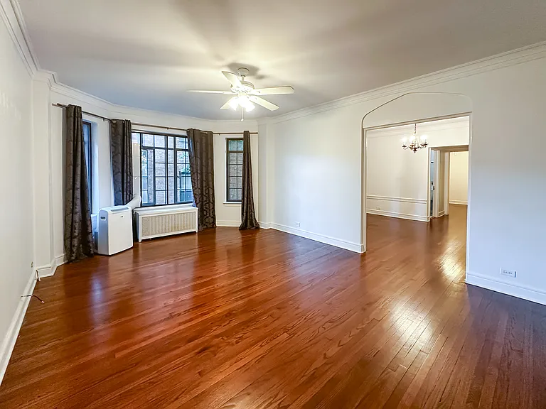 815A Forest Ave #1 — Photo 3