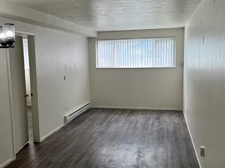 Caledonian Apartments — Photo 24