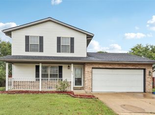 823 Oxen Dr, Shiloh, IL 62221