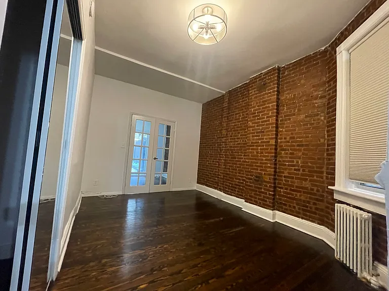 330 E 73rd St #4 — Photo 3