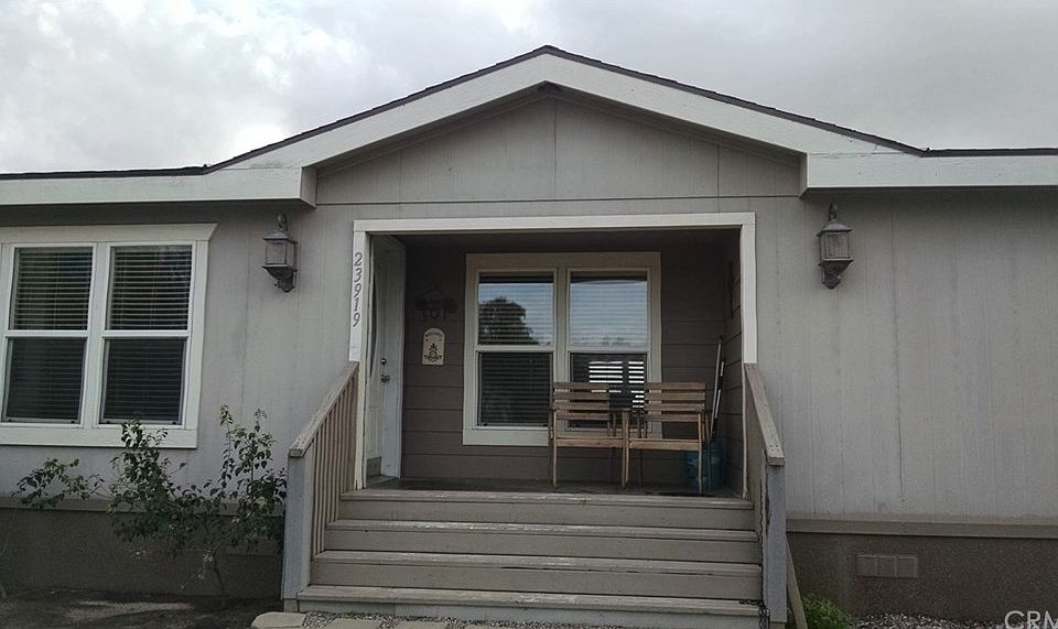 1st image of 23919 Dockery Ln
