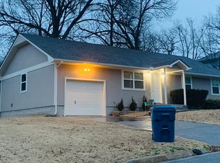 2407 E Manitou St, Joplin, MO 64801