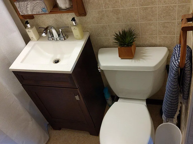 Updated first floor full bathroom - with a combo tub/shower!
