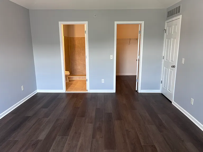 2604 Riversedge Dr — Photo 16