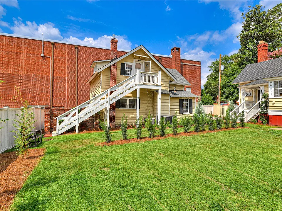 241 Laurens St SW #D