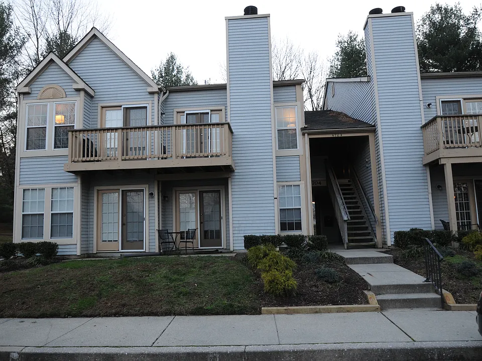 4704 Dorsey Hall Dr #204