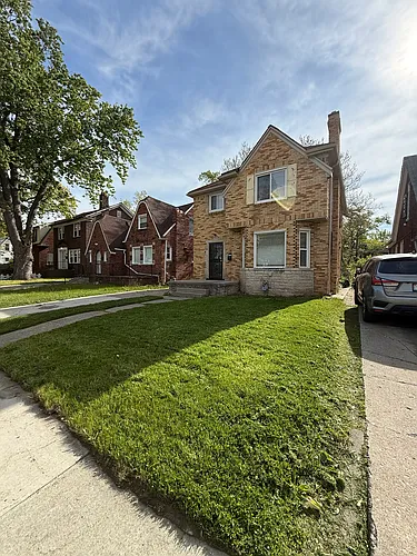 14800 Woodmont Ave Photo 1