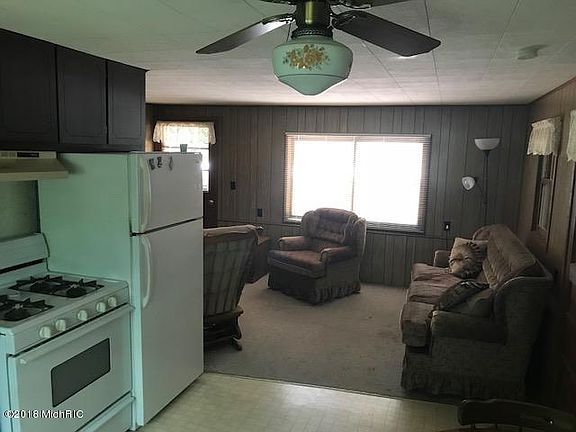 5th image of 7093 E Donna St