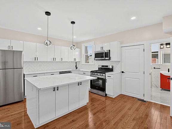3rd image of 1524 S 30th St