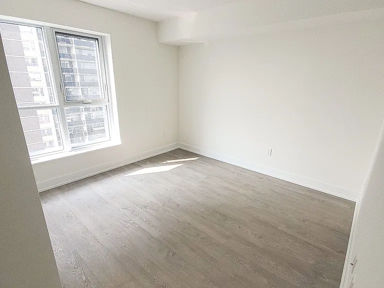 9 Mabelle Ave #1524 — Photo 5