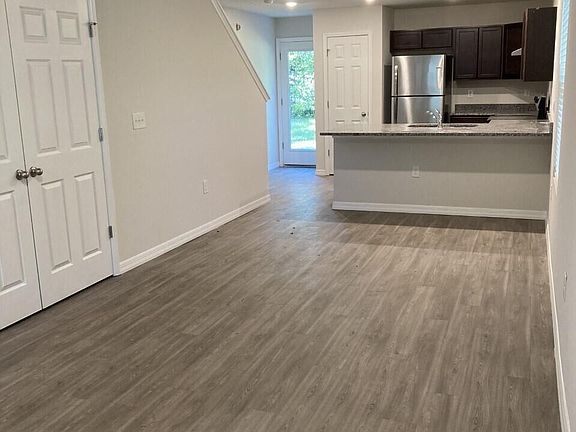 2nd image of 1272 Orton St