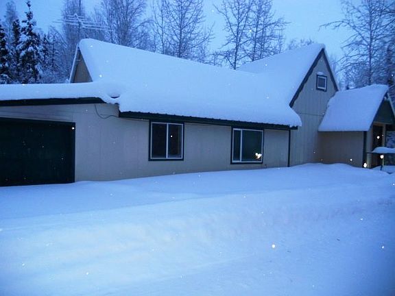 2nd image of 3982 Lancelot Dr N