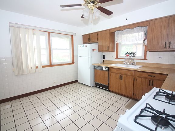 4th image of 2441 Nona St