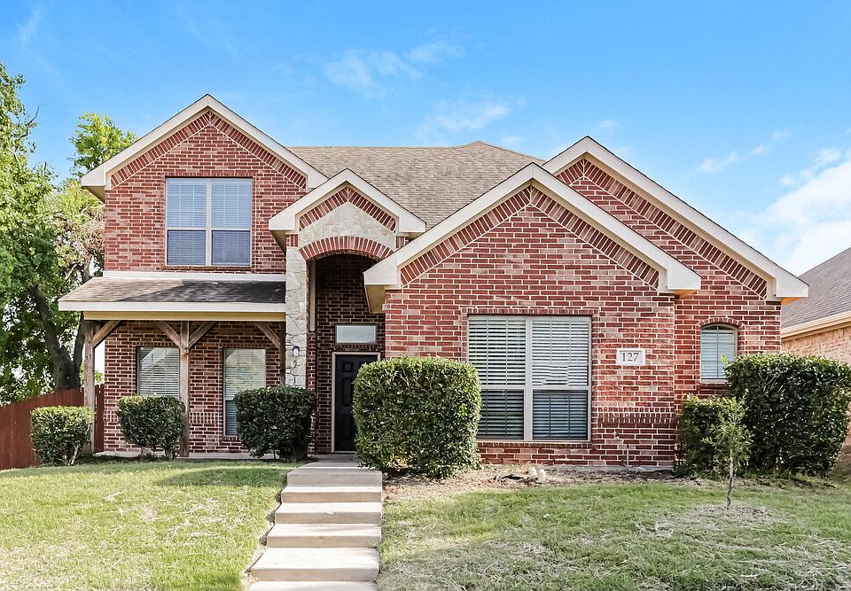 1st image of 127 Brook Hollow Ln