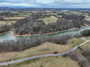 38 Lake Pointe Dr, Abingdon, VA 24210