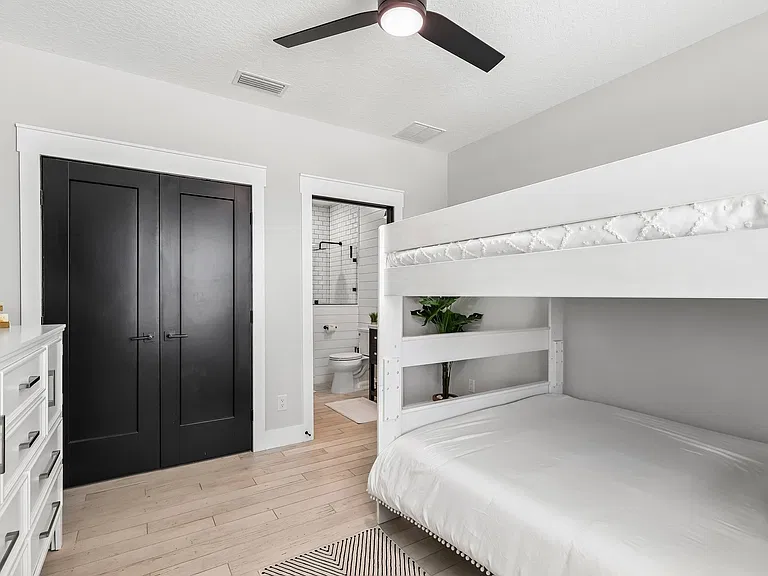 1329 N Ocean Shore Blvd — Photo 33