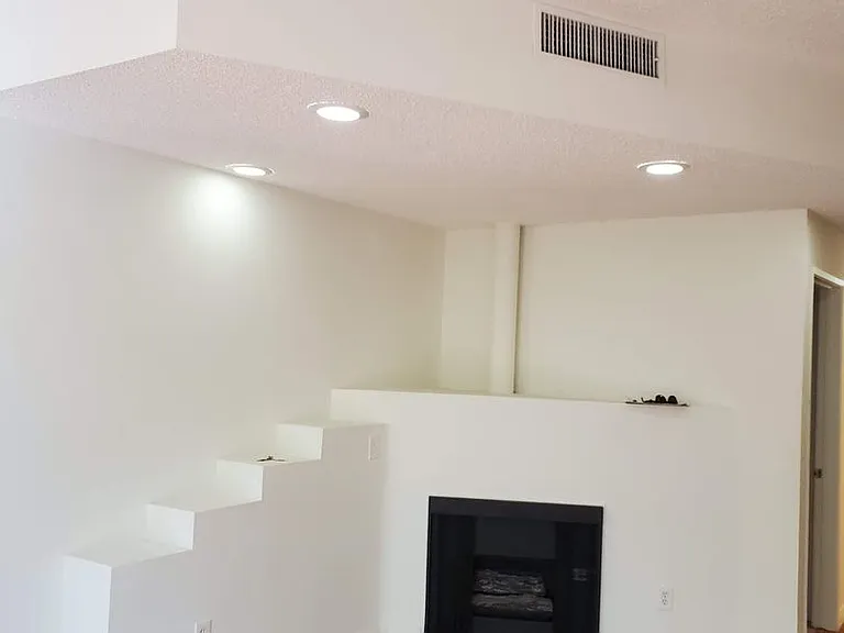 12707 Caswell Ave — Photo 3
