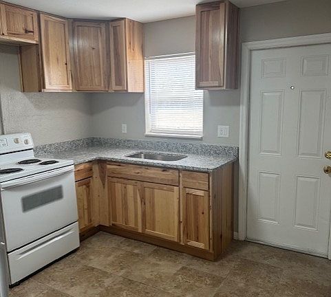 2nd image of 811 Florida Ave
