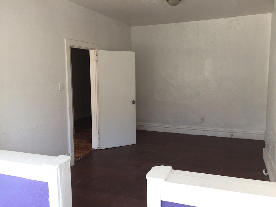 2nd image of 2560 Centre Ave APT 1