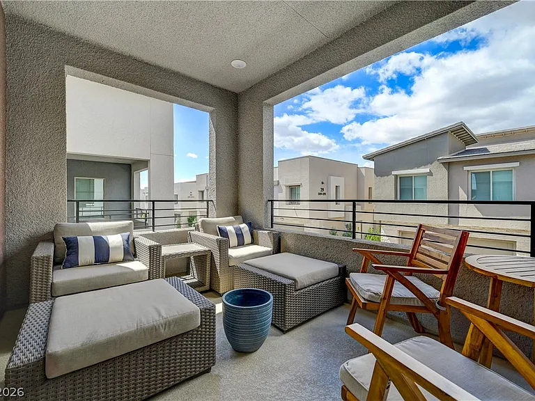 600 N Carriage Hill Dr #2084 — Photo 38