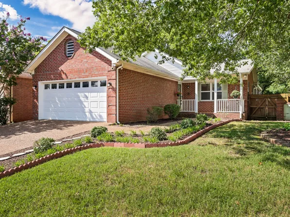 502 Freedom Ct, Murfreesboro, TN 37129