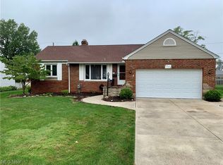 9450 W Moreland Rd, Parma, OH 44129