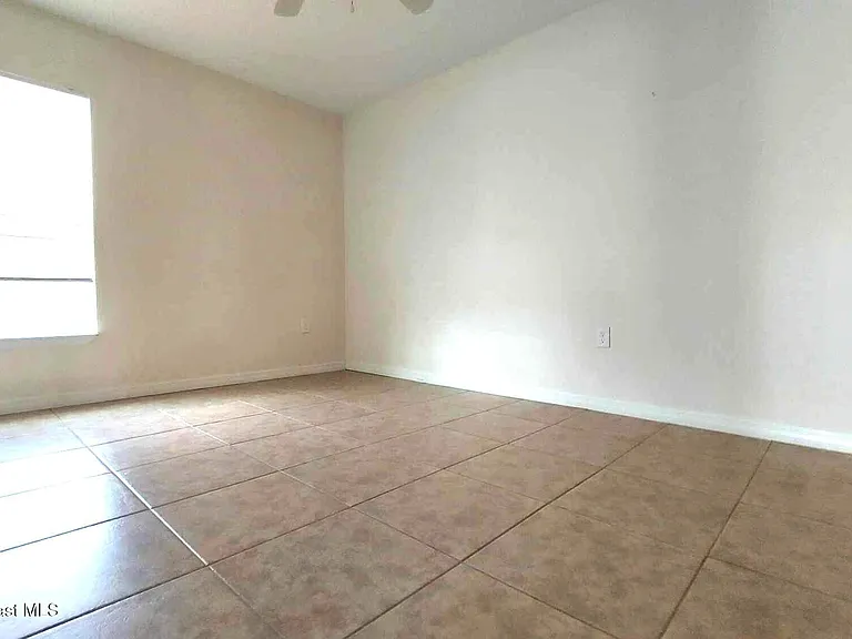 821 Angela Ave #A — Photo 9