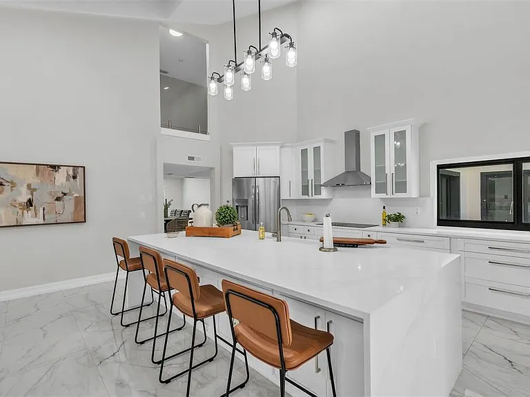 4520 Pine Hollow Dr — Photo 10