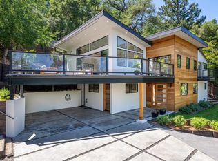 124 Foxwood Rd, Portola Valley, CA 94028