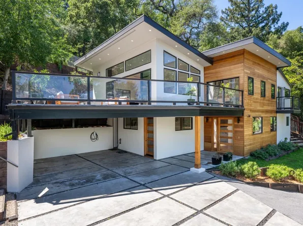 124 Foxwood Rd, Portola Valley, CA 94028