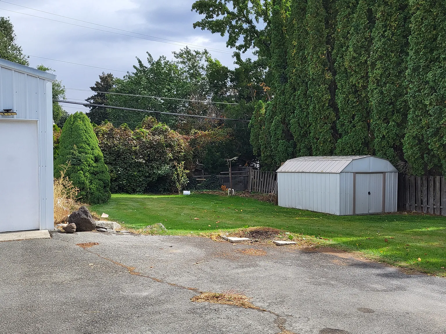 5 bed, 1994 sqft, $1,950 — Photo 3