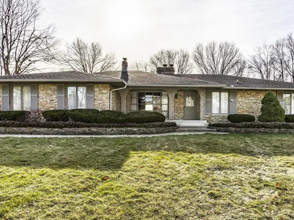 929 Leisure Ln, Greenwood, IN 46142