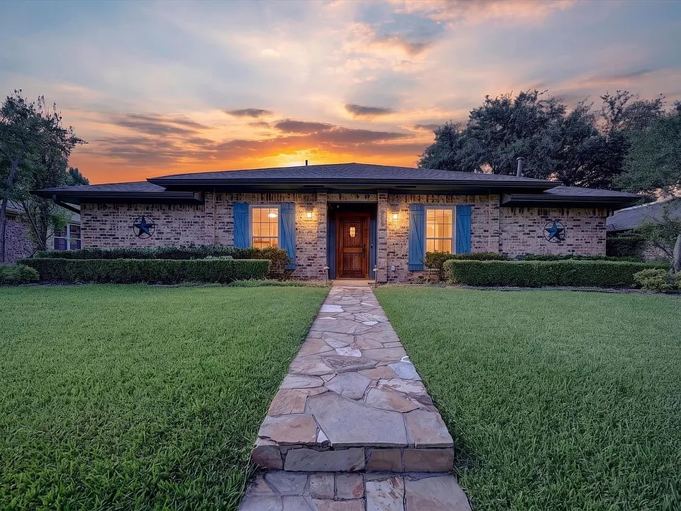 2516 Lawnview Dr