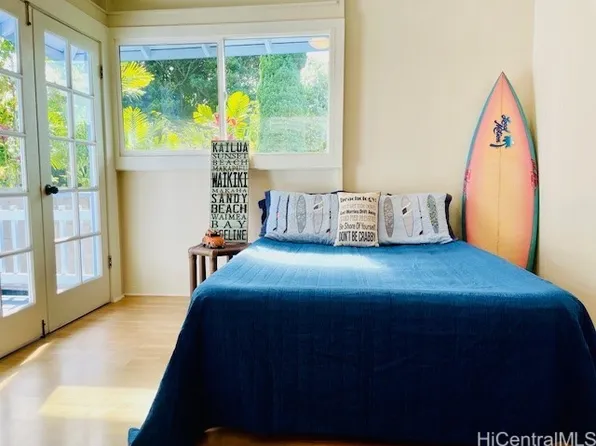 58-358 Kamehameha Hwy APT B, Haleiwa, HI 96712