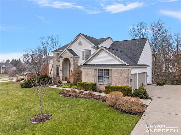 4th image of 4535 Canterwood Dr NE