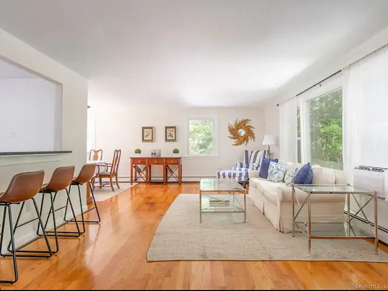 5 Hollow Spring Rd — Photo 11