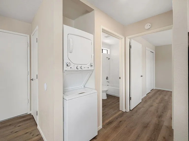 241 Ocean View Ave — Photo 12