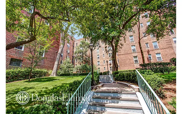 Sold by Douglas Elliman | media 14