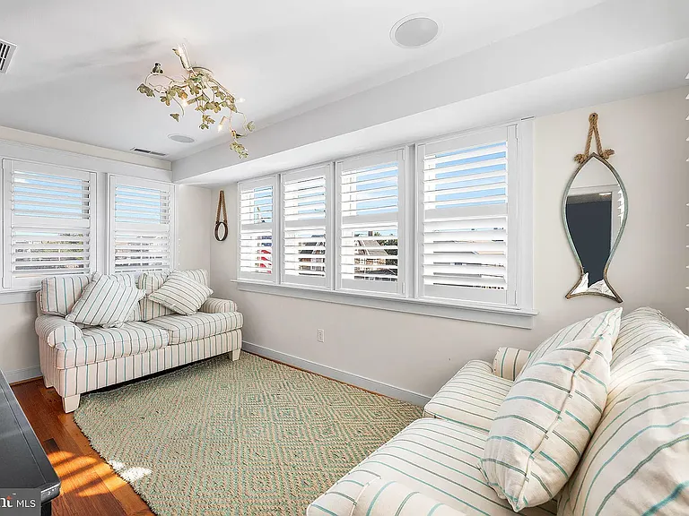 41 N Atlantic Ave — Photo 31